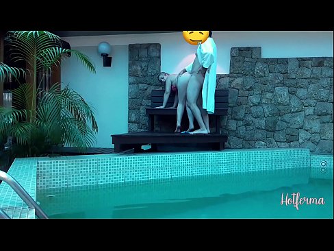 ❤️ Szef zaprasza pokojówkę na basen, ale nie mógł się oprzeć gorącej ❤️ Fuck video at us